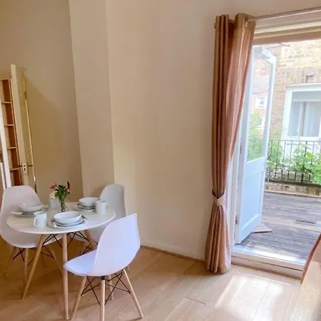Kings Road Retreat - Affordable Serviced Apartments In Chelsea London Exterior photo