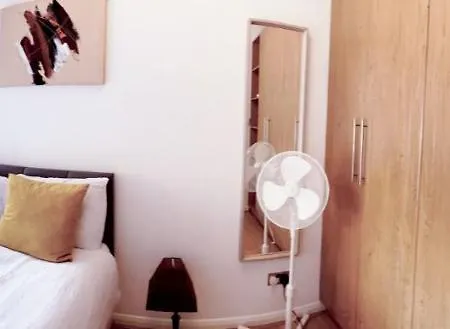 Kings Road Retreat - Affordable Serviced Apartments In Chelsea London Exterior photo