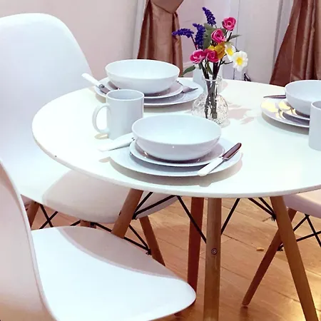 Kings Road Retreat - Affordable Serviced Apartments In Chelsea London Exterior photo
