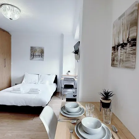 Kings Road Retreat - Affordable Serviced Apartments In Chelsea London Exterior photo